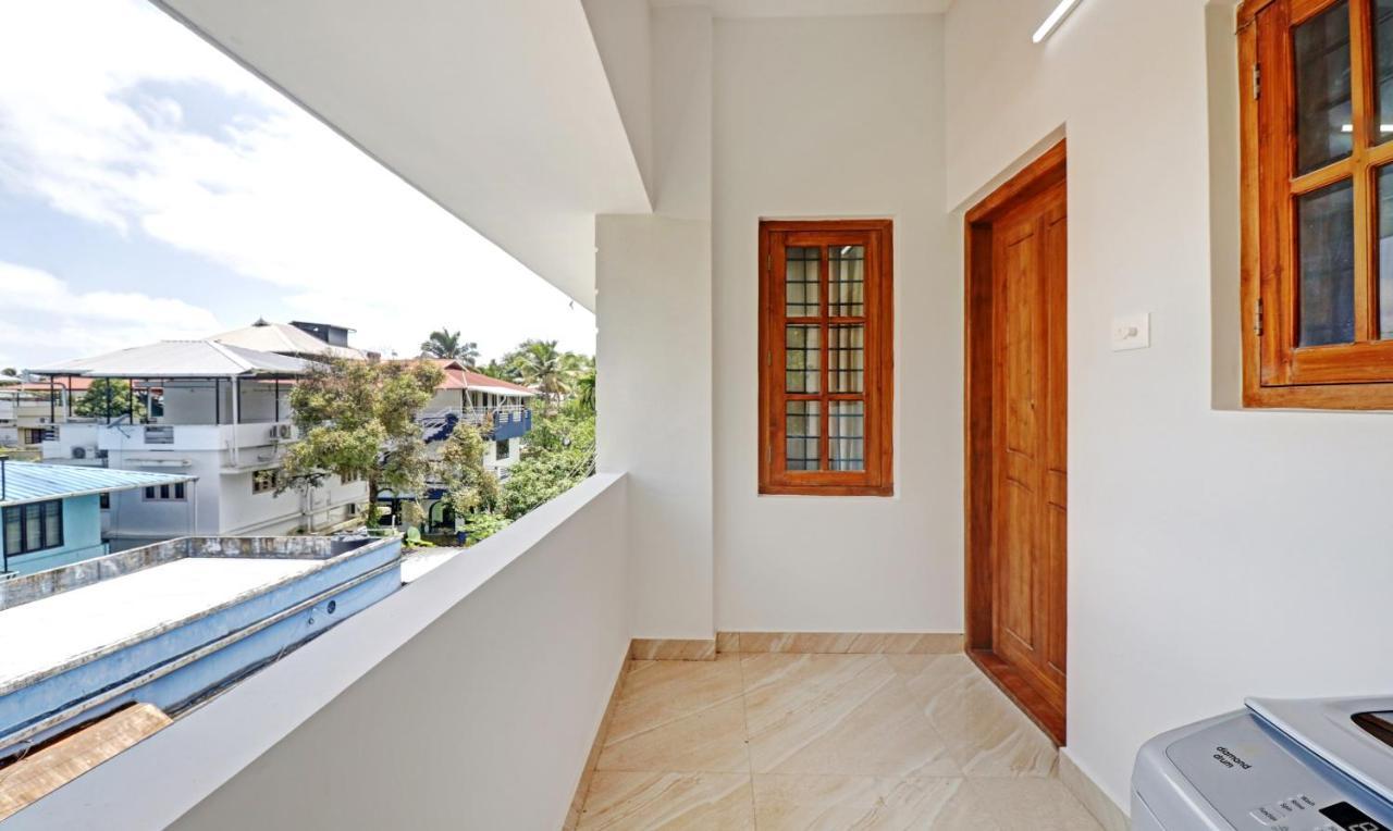 Itsy Hotels Palm Grove By D2V Kochi Εξωτερικό φωτογραφία